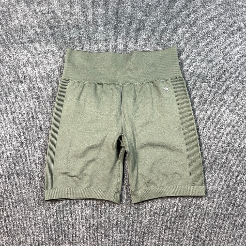 Forever 21 Biker Shorts Womens Large Olive Green Stretch Logo High Rise Workoutb